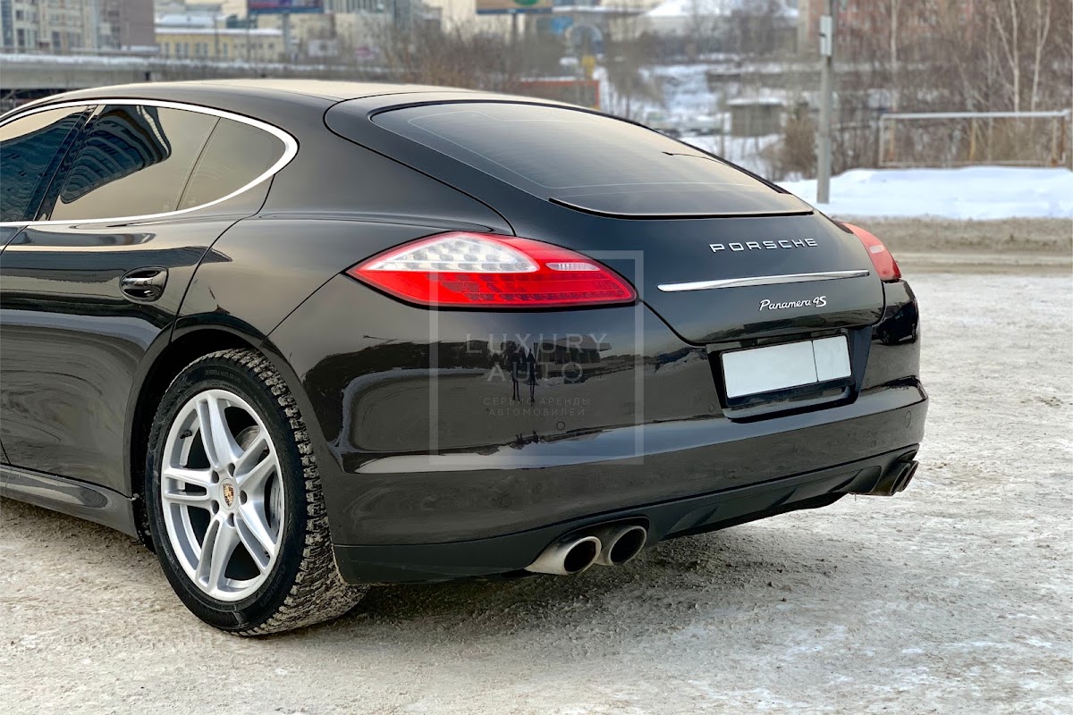 Porsche Panamera 4S