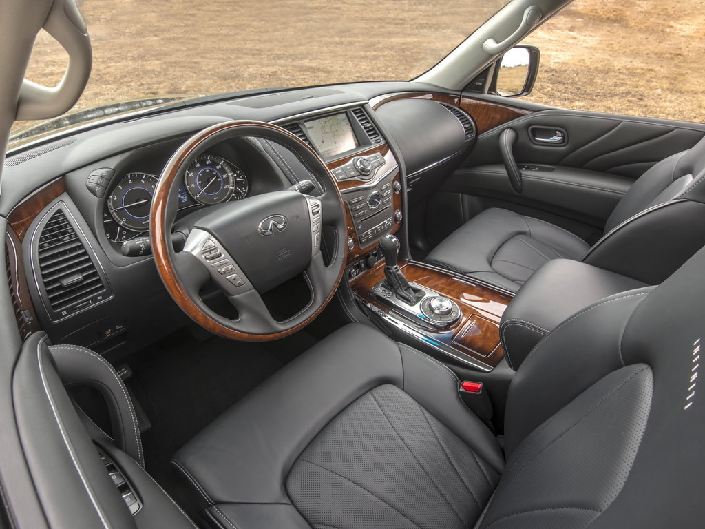 Инфинити QX 80 — кадр 4 из 4