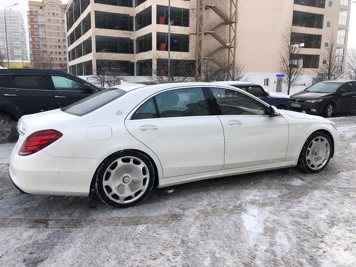 Maybach S500 белый