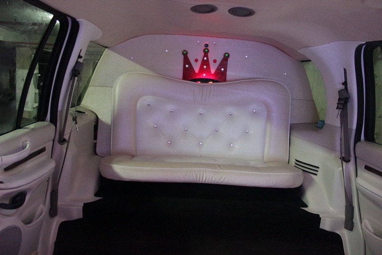 Lincoln Navigator - Rolls-Royce Style