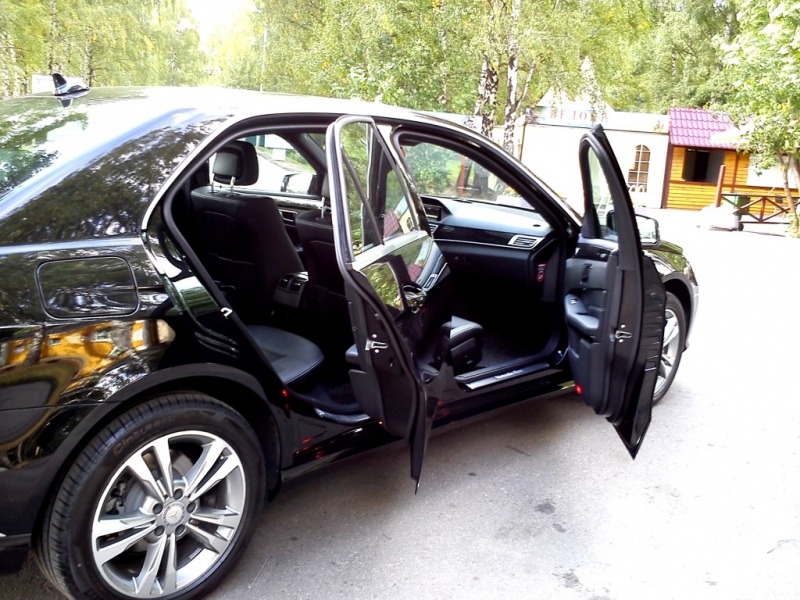 Мерседес E212 AMG