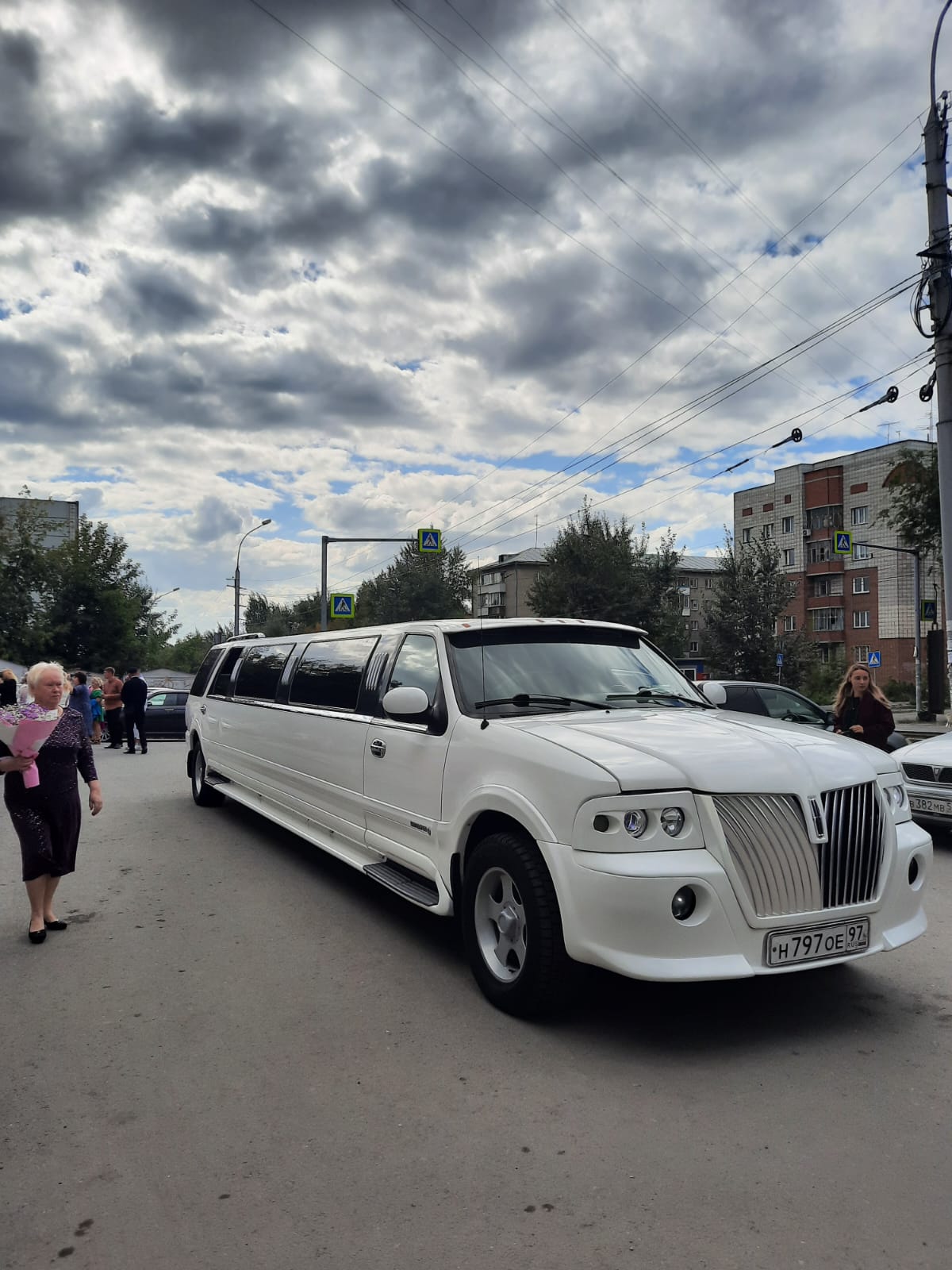 Линкольн Навигатор лимузин — кадр 4 из 6