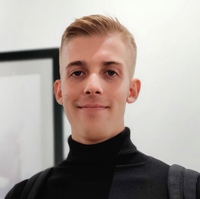 Павел Голов