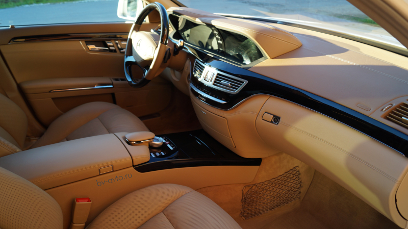 Mercedes Benz S class — кадр 4 из 4