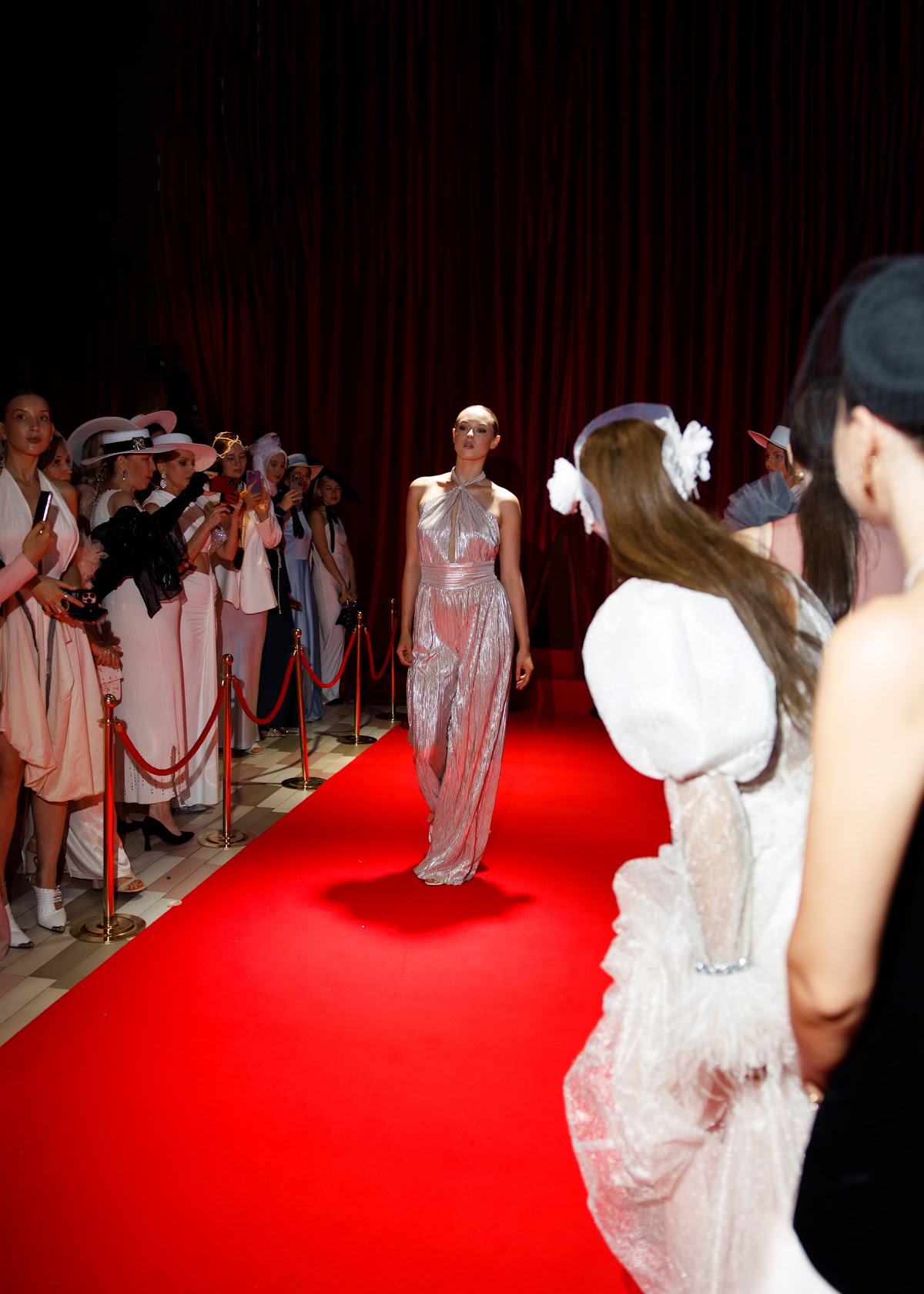 Кадр 106 из 200