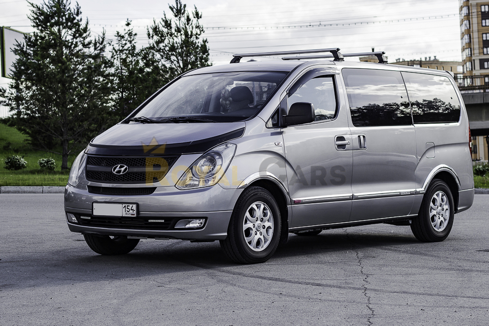 Hyundai Grand Starex Серебристый