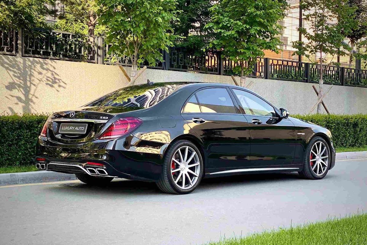 Mercedes Benz S class — кадр 2 из 15