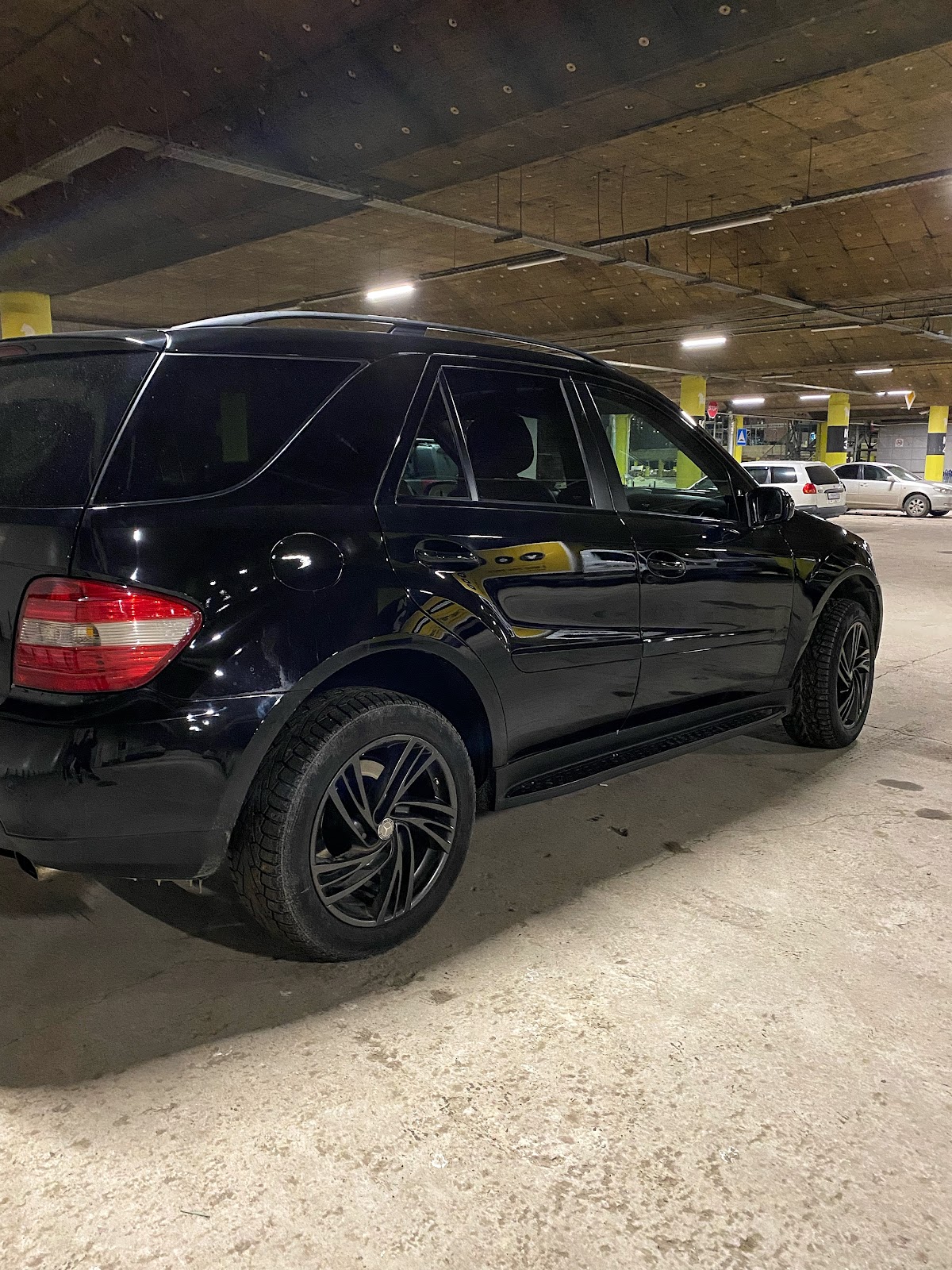Mercedes-Benz ML — кадр 4 из 5