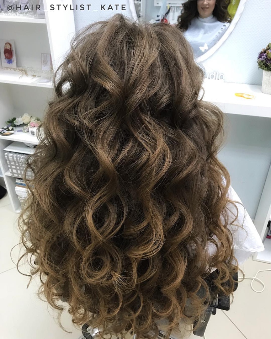 Instagram @hair_stylist_kate