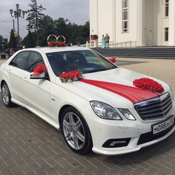 Mercedes E