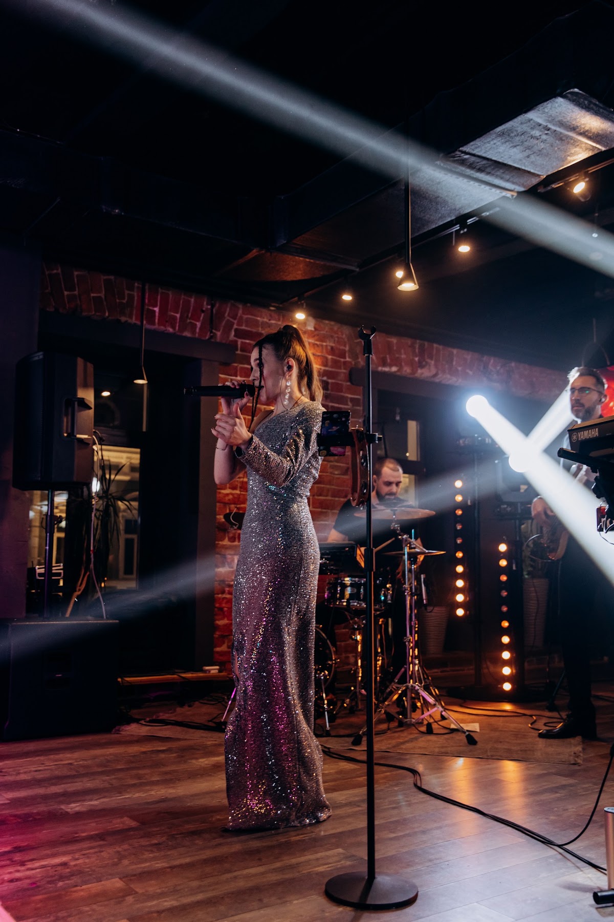 Свадьба в ресторане Луч в Нижнем Новгороде с кавер-группой Funkeys Music Band