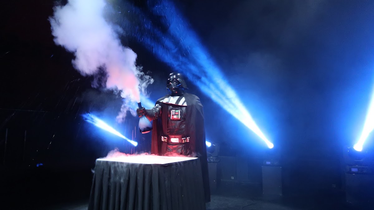 DARTH VADER SHOW