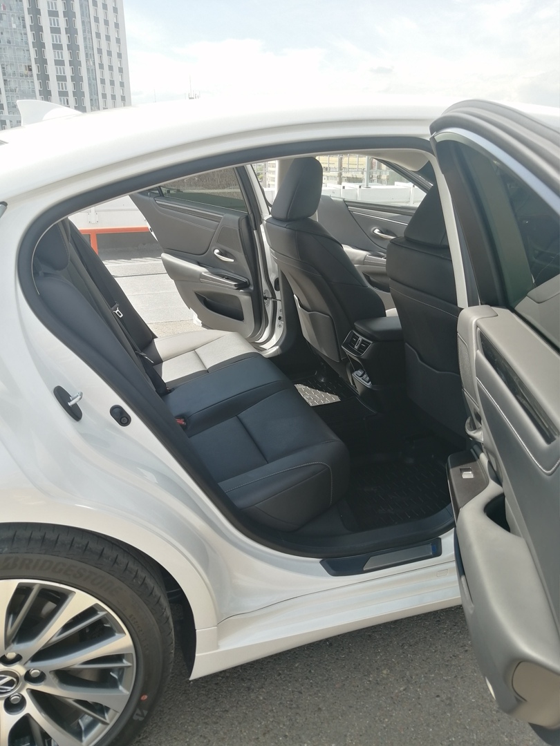 Lexus ES250/в