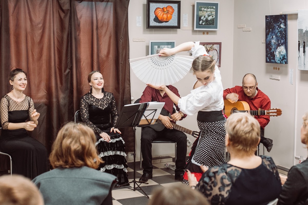 Творческое объединение Amigos del flamenco — кадр 5 из 49