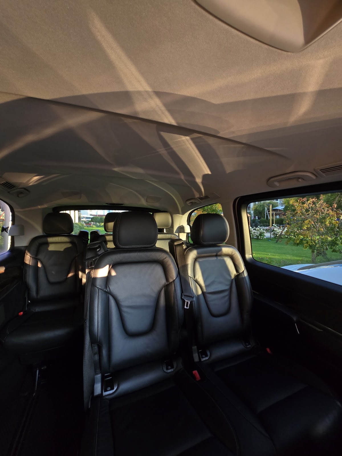 Mercedes-Benz V-class