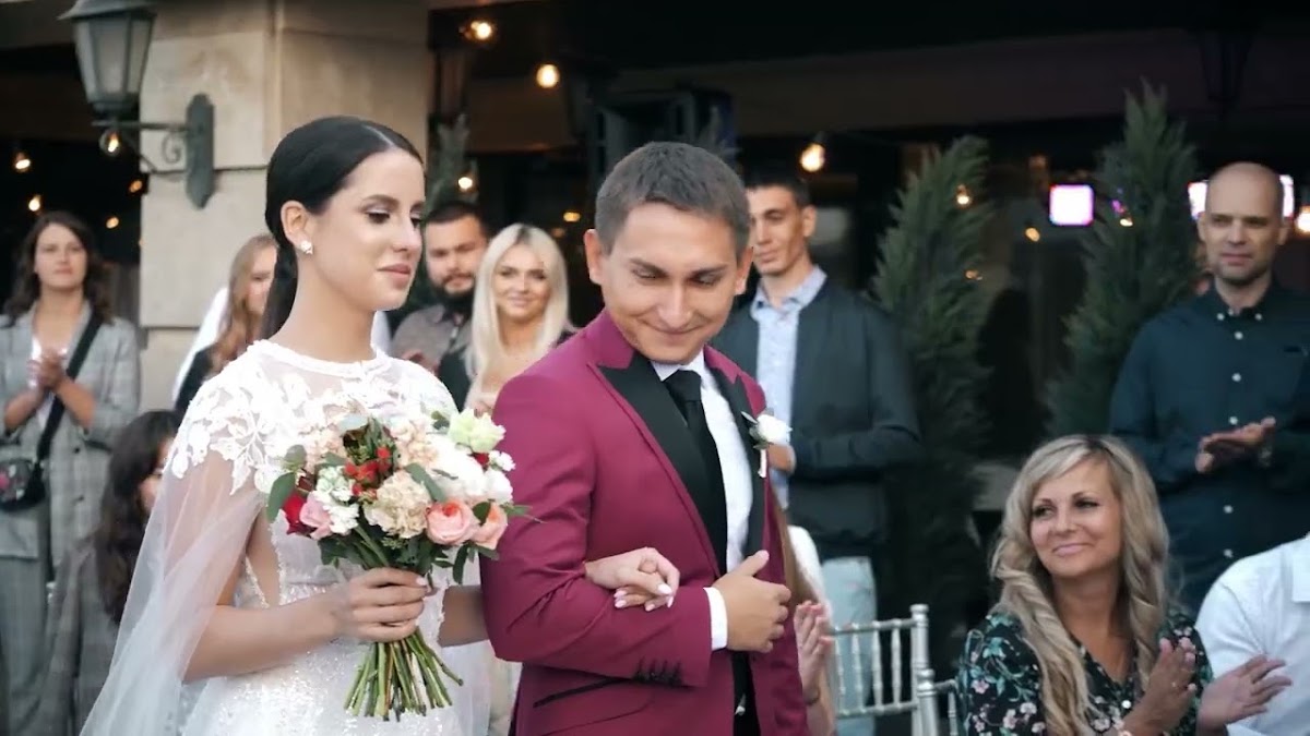 Видео