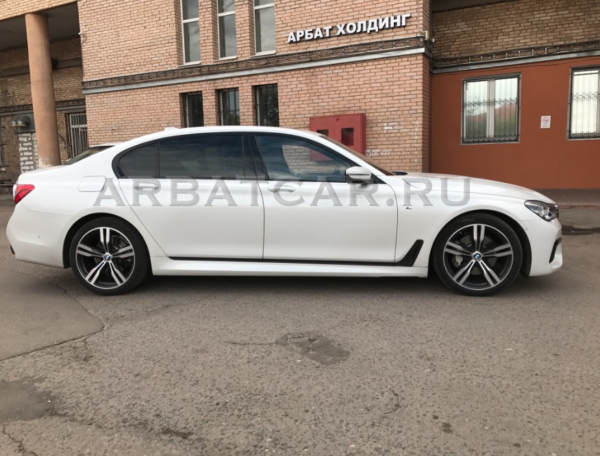 BMW 750 (G12)  NEW2018 — кадр 4 из 6