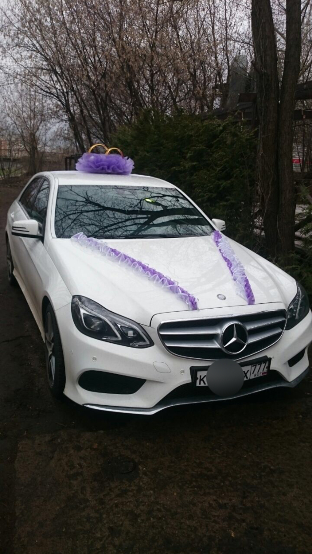 Mercedes-Benz E200