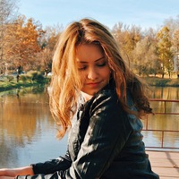 Аня Лапшинова
