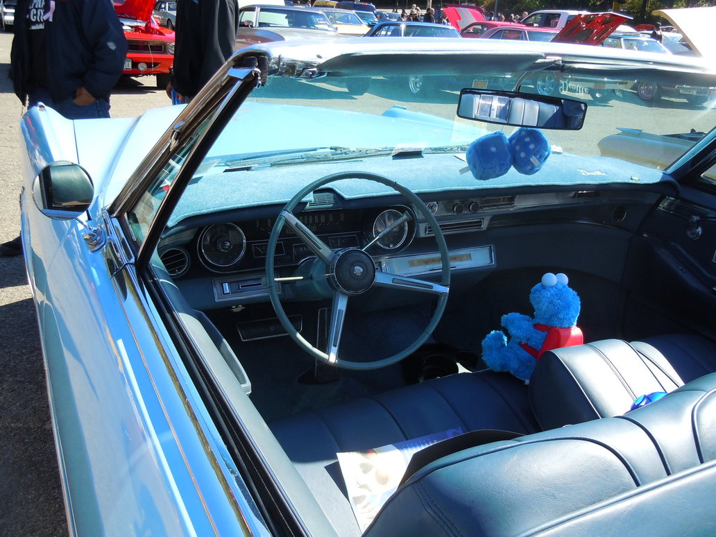 Cadillac DeVille 1966 — кадр 5 из 5