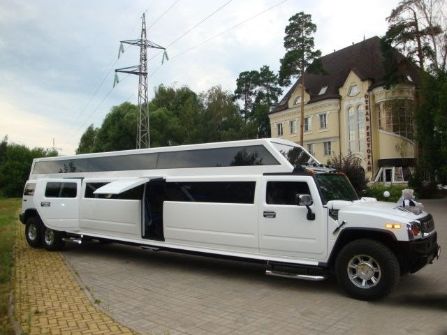 Hummer H2 Mega Bus