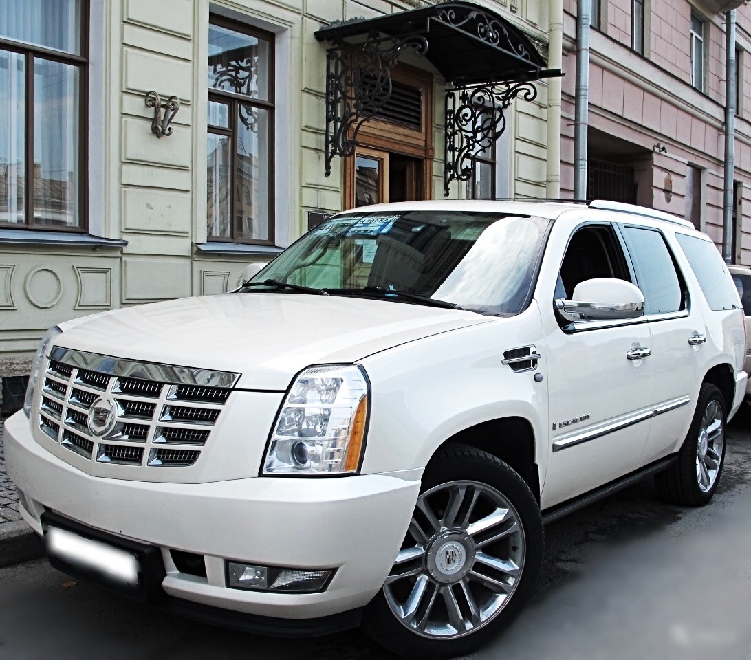 Cadillac Escalade — кадр 3 из 11