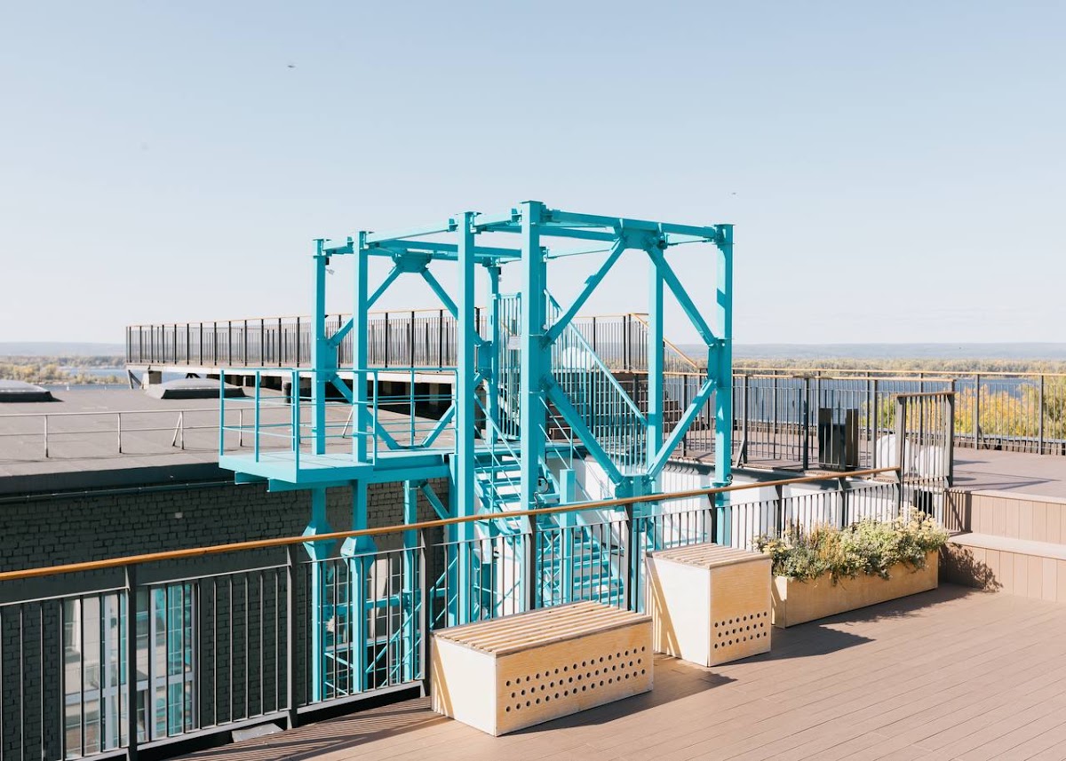 Крыша (Rooftop)