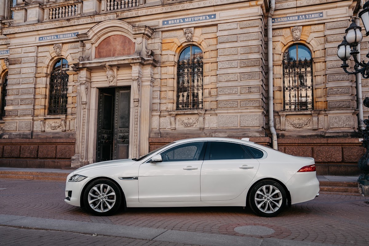 JAGUAR XF NEW