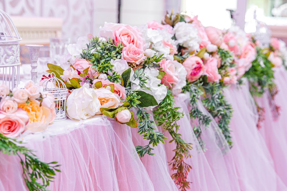 Организатор и декоратор - Ivory Wedding Studio