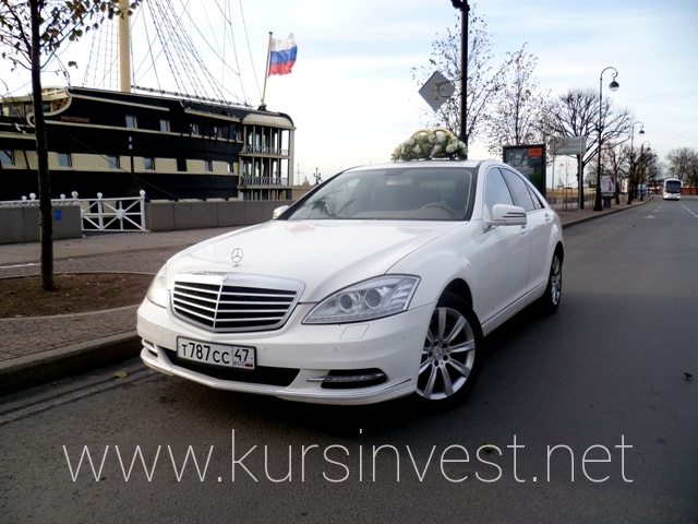 Mercedes-Benz S-class W221