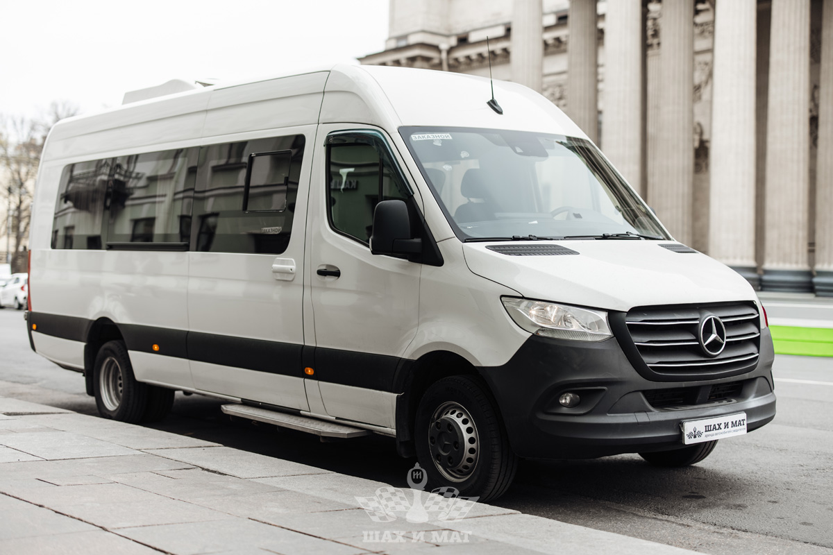Mercedes Sprinter VIP 907 white