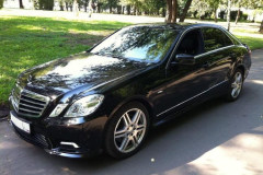 MERCEDES E 200