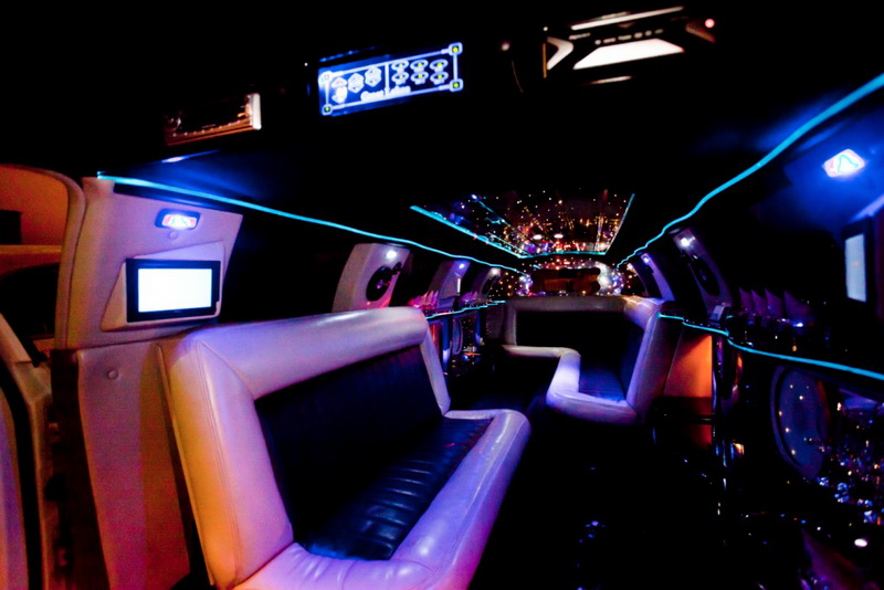 Lincoln Town Car — кадр 4 из 5