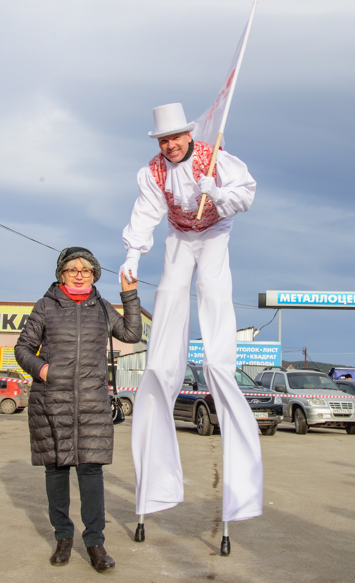 Шоу ходулистов
