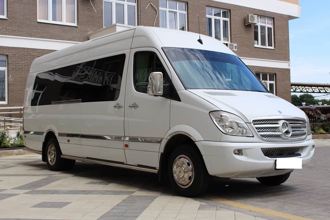 Mercedes Sprinter — кадр 2 из 4