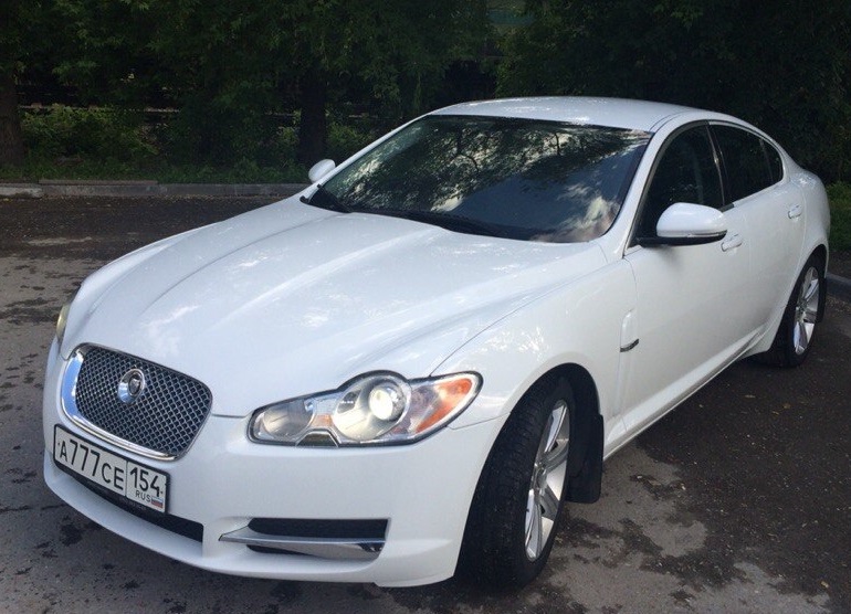 Jaguar XF