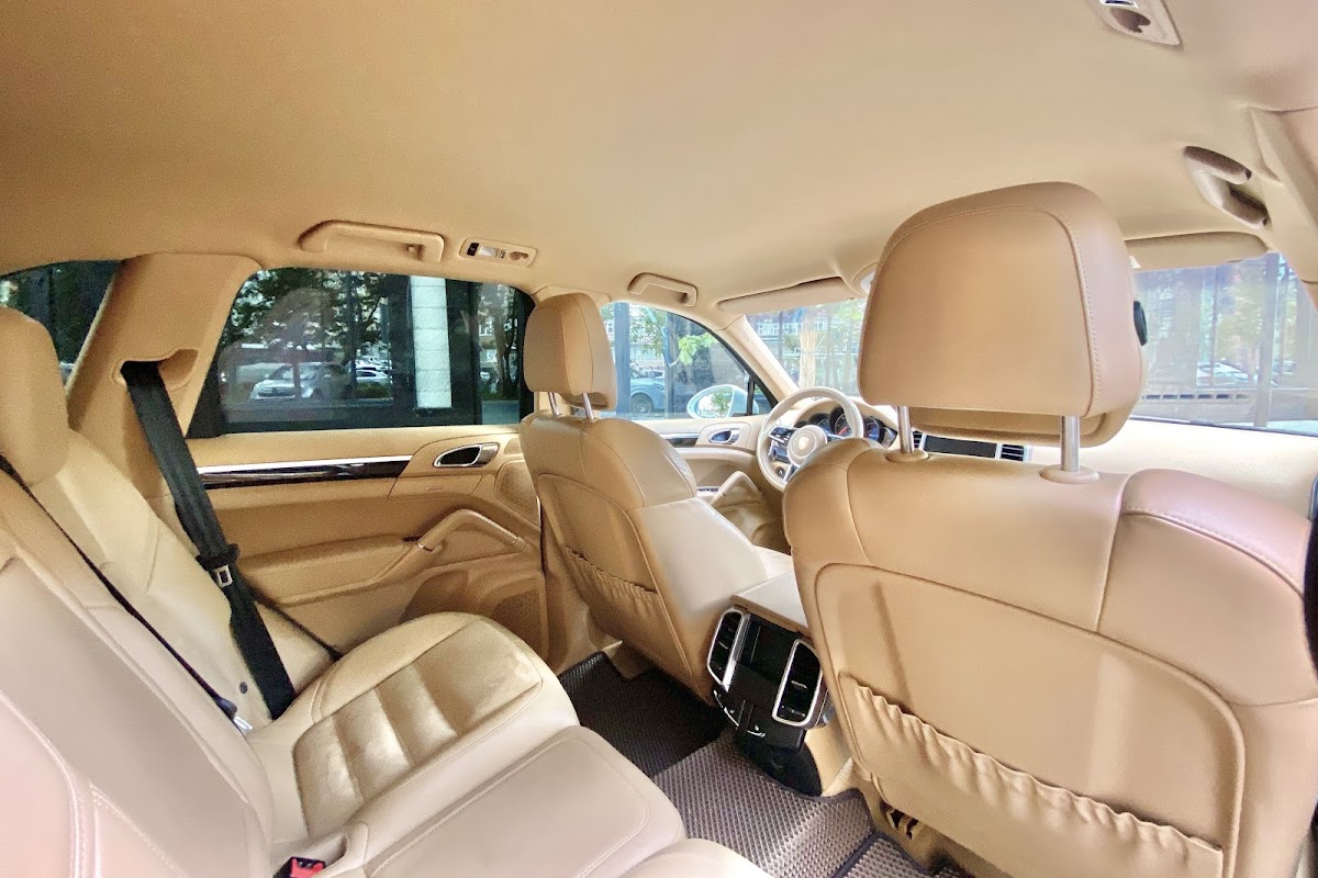 Porsche Cayenne — кадр 3 из 14