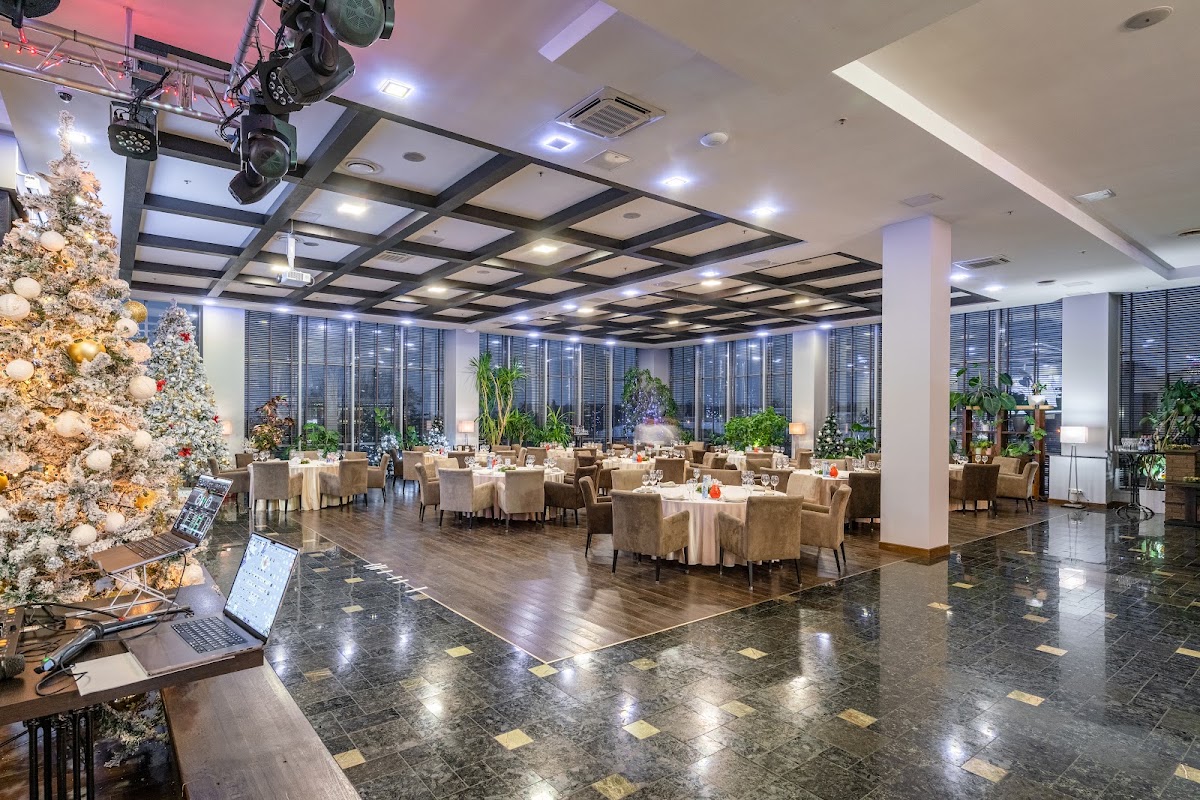 Большой зал Bella Vista — Корпоратив на Новый Год