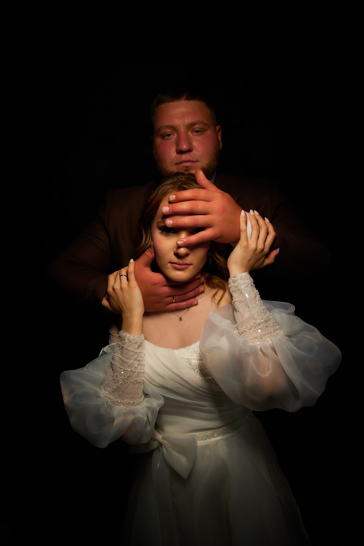 Свадебная фотосессия в студии Самары. Дима и Елена.