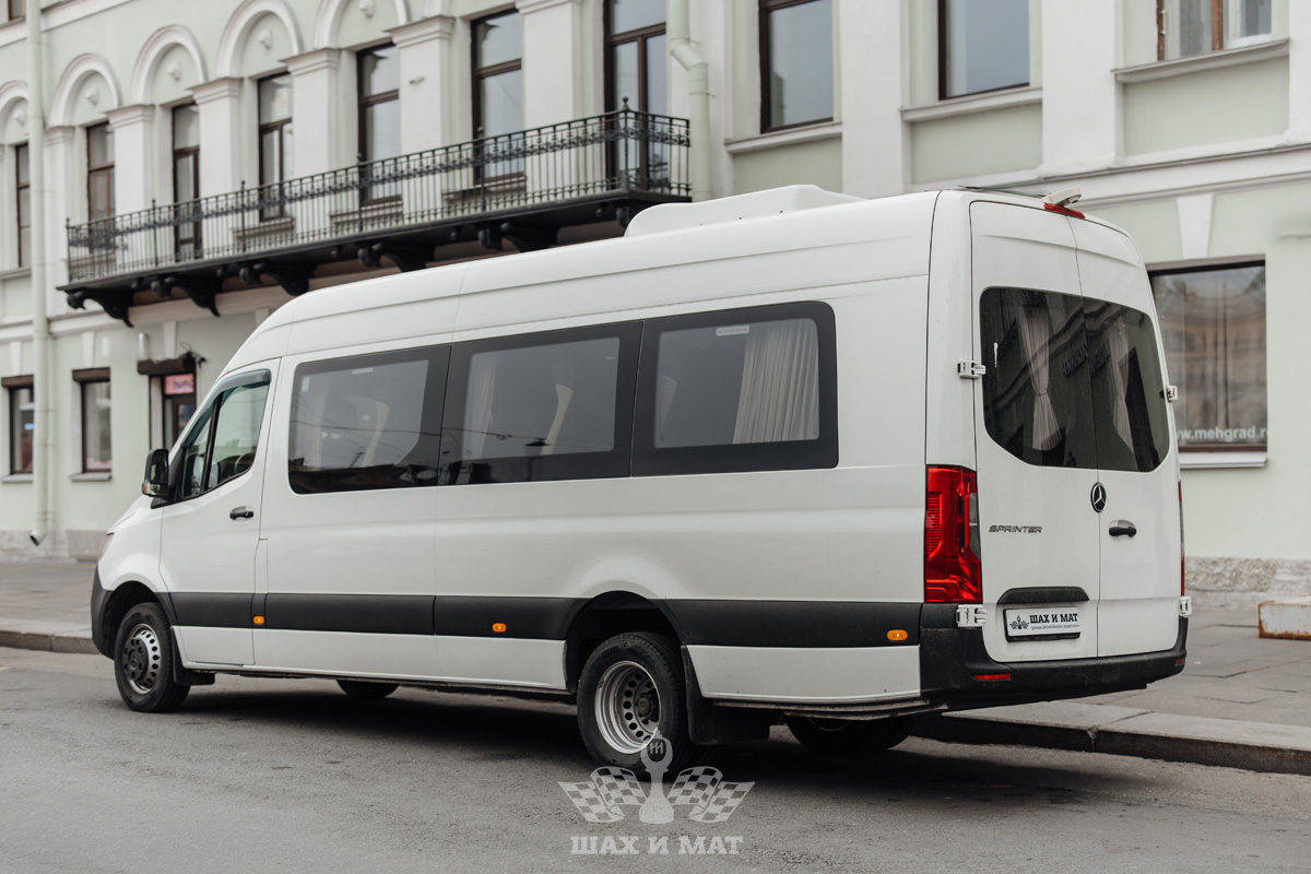 Mercedes Sprinter VIP 907 white