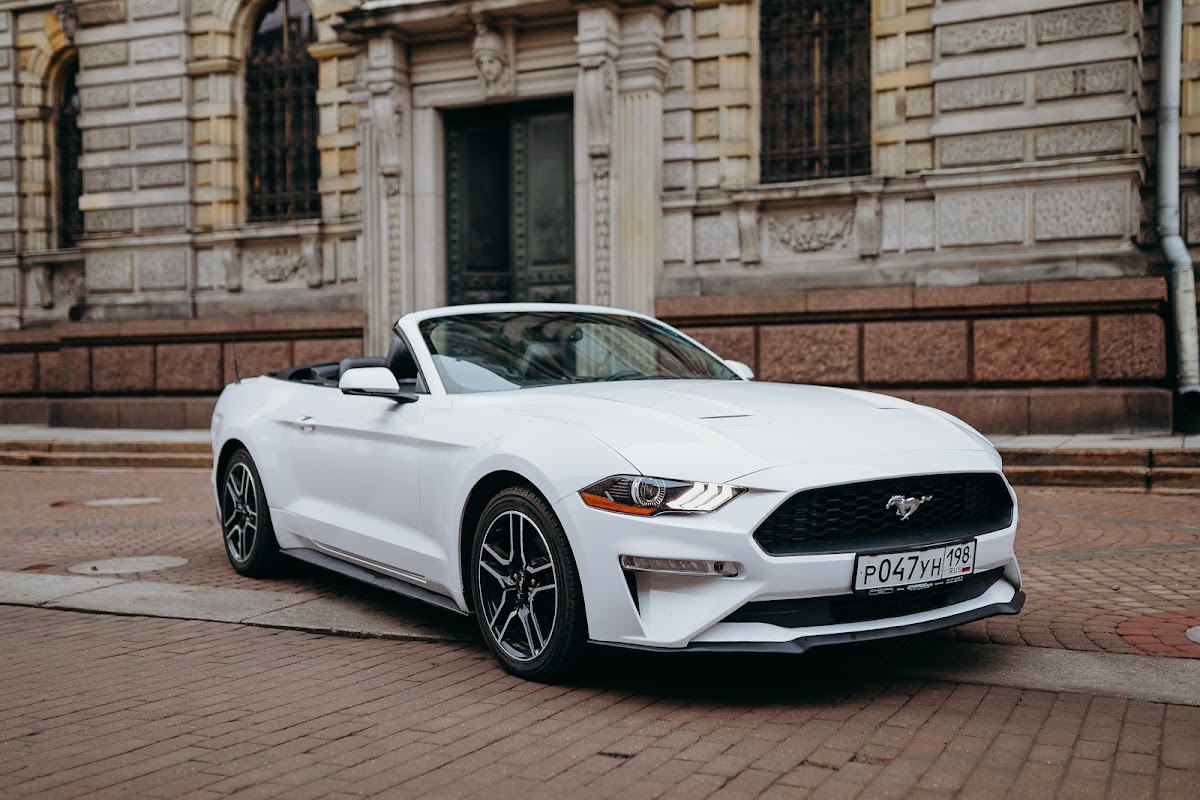 Кабриолет Mustang rest 2022