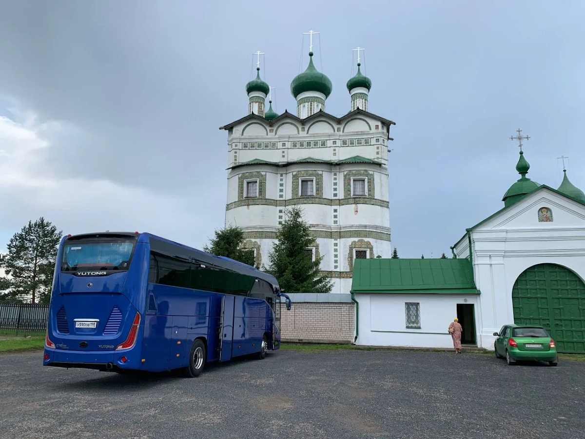 Yutong -54 места
