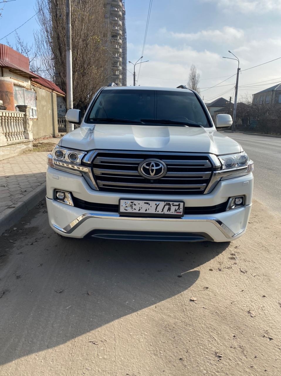 Тойота Лэнд Крузер -200 — кадр 2 из 5