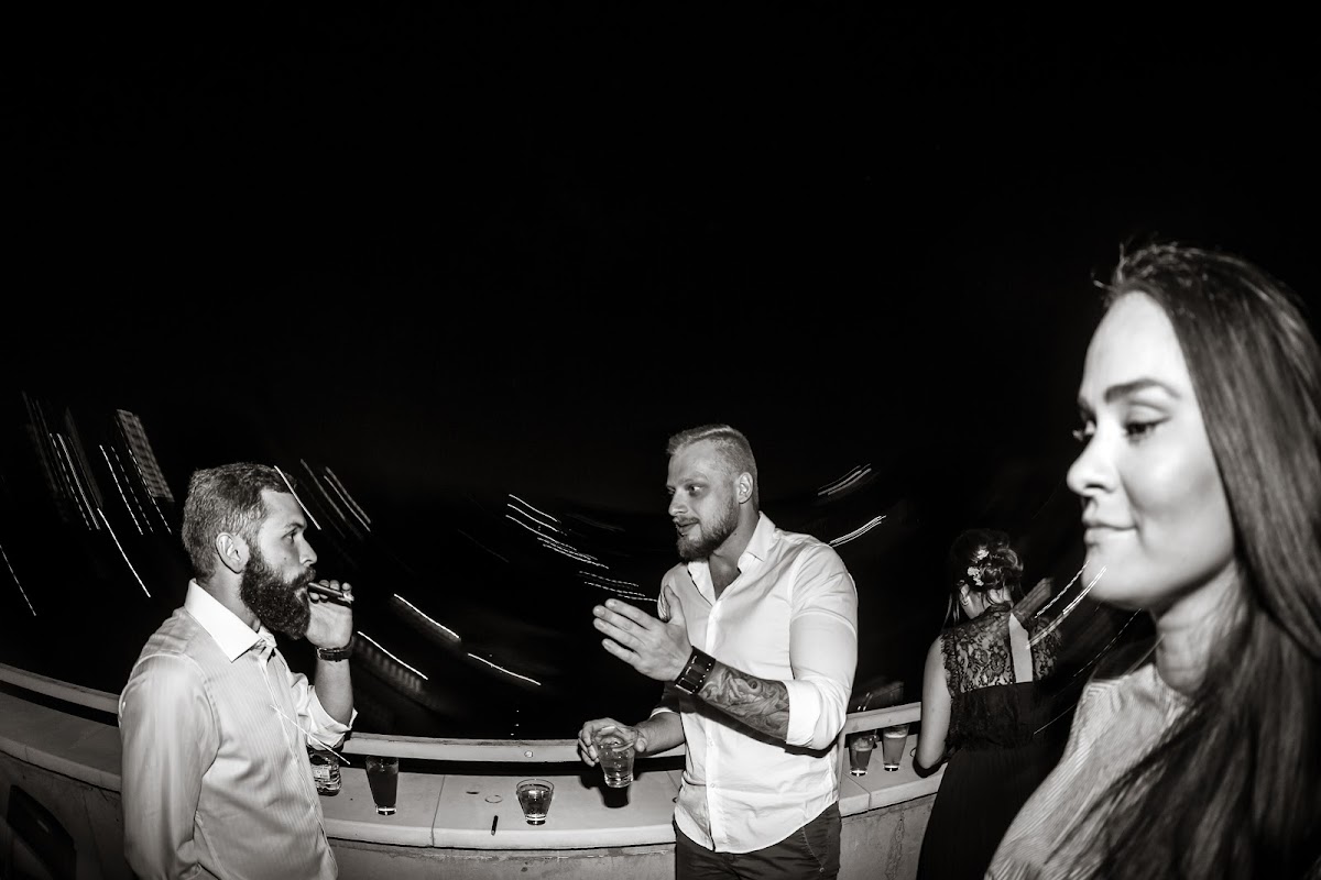 Вечеринка на Флаконе