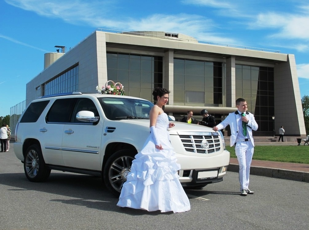 Cadillac 7mest Escalade