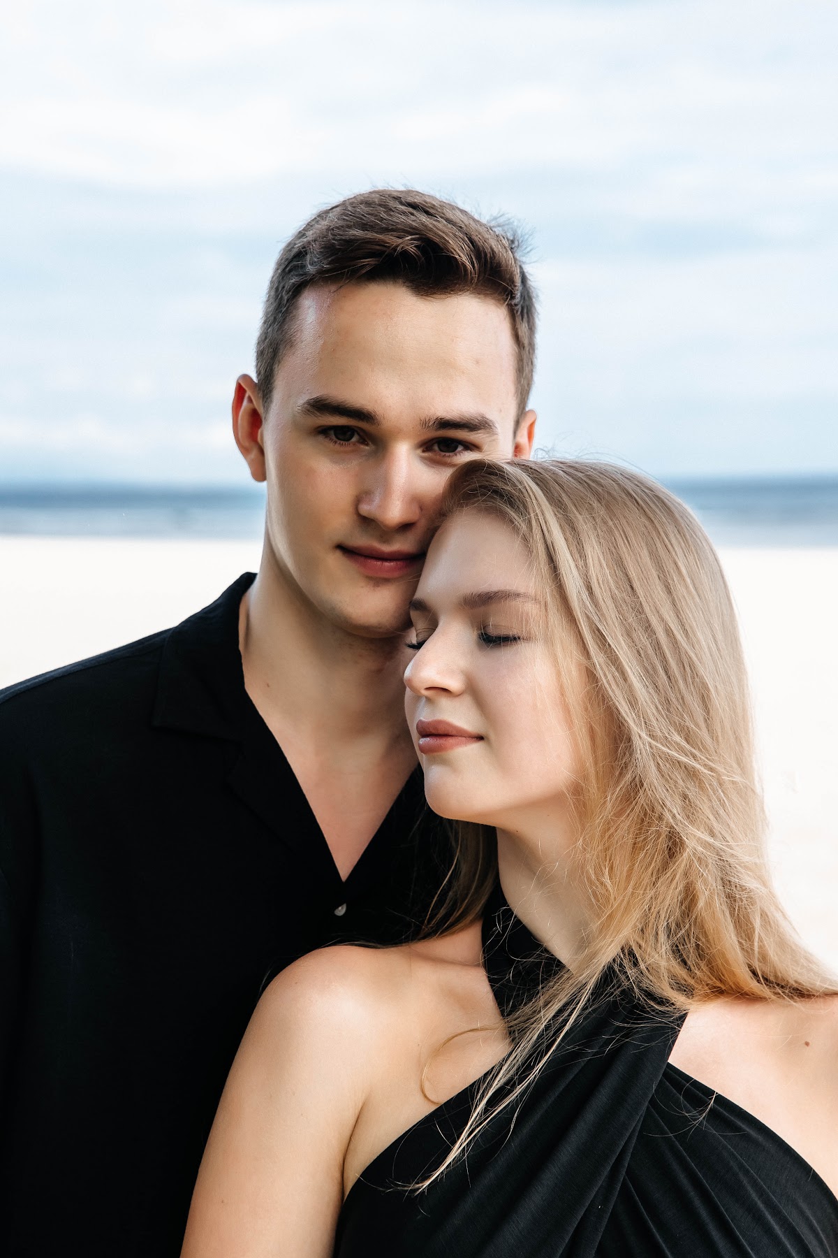 Love story с предложением руки и сердца на Бали