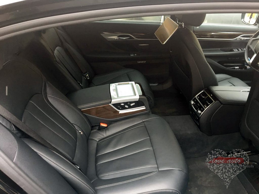 BMW 7 NEW — кадр 3 из 5
