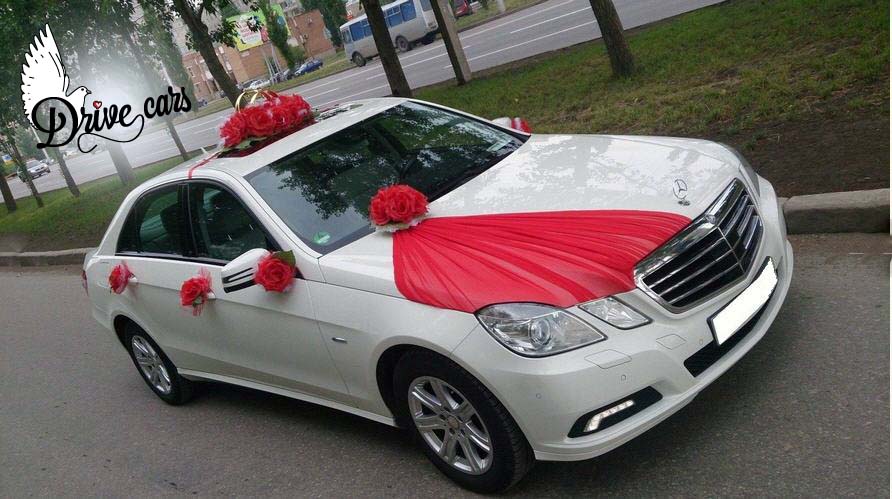 Mercedes-Benz E-212