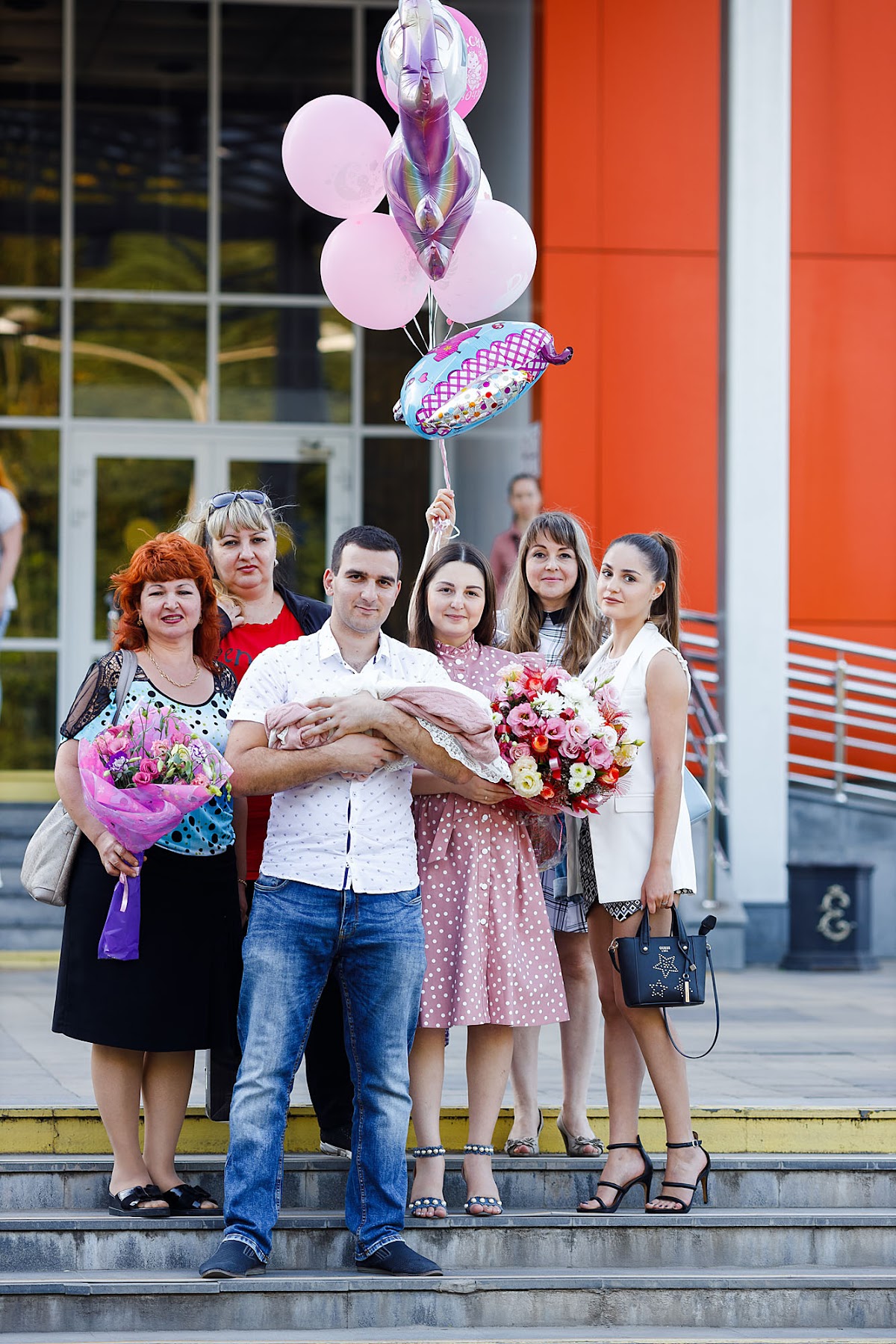 Портфолио: Выписка из роддома