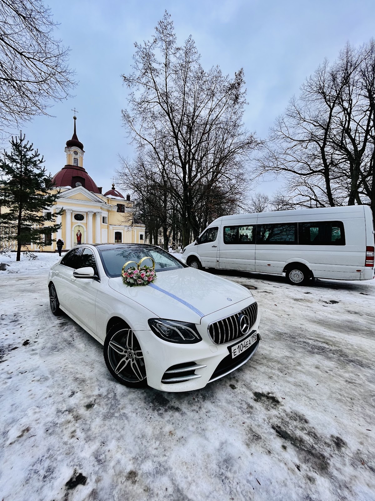 Кортеж из автомобилей Мерседес — кадр 4 из 9